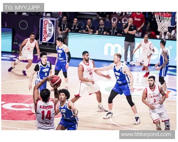 中国男篮迎战伊朗队全力以赴争夺胜利精彩赛事直播尽在搜狐体育