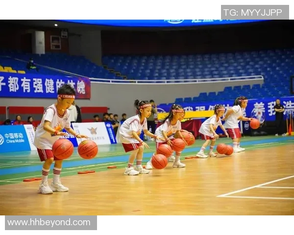 篮球新手必看：从零开始的比赛经验与技巧全面指南