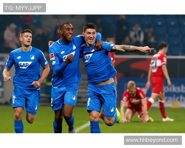 足球明星如何在比赛中精准打门提升进球率的秘诀与技巧分析